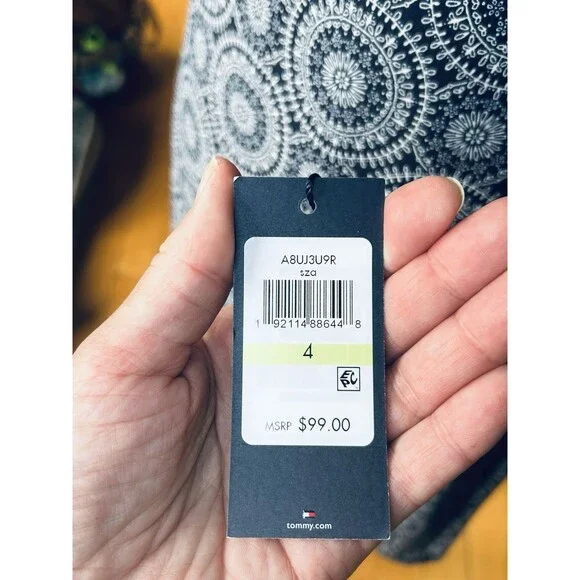 Tommy Hilfiger Dress Size 4 Bell Sleeve Knee Length New NWT - Picture 4 of 12